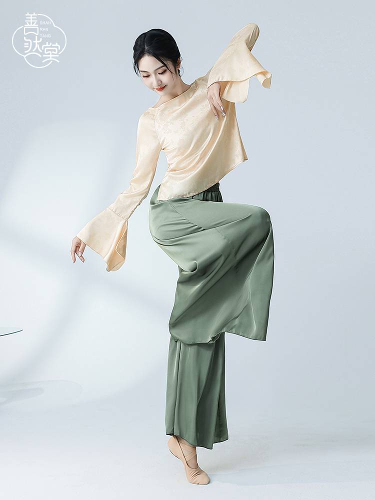 Shan Rantang's new modern dance loose long -sleeved shirt exercise uniforms, elegant printed Chinese dance classical dance service girl
