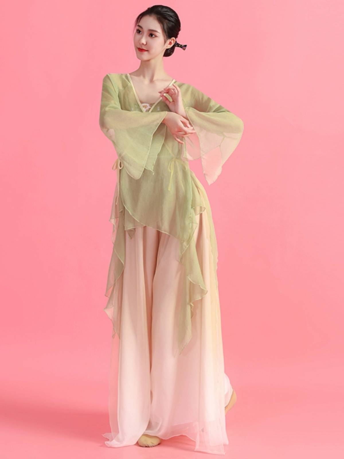 Classical dance service female body rhyme, elegant fairy, gauze, ancient style Chinese dance, go to Ximang Mangye practice uniform suit