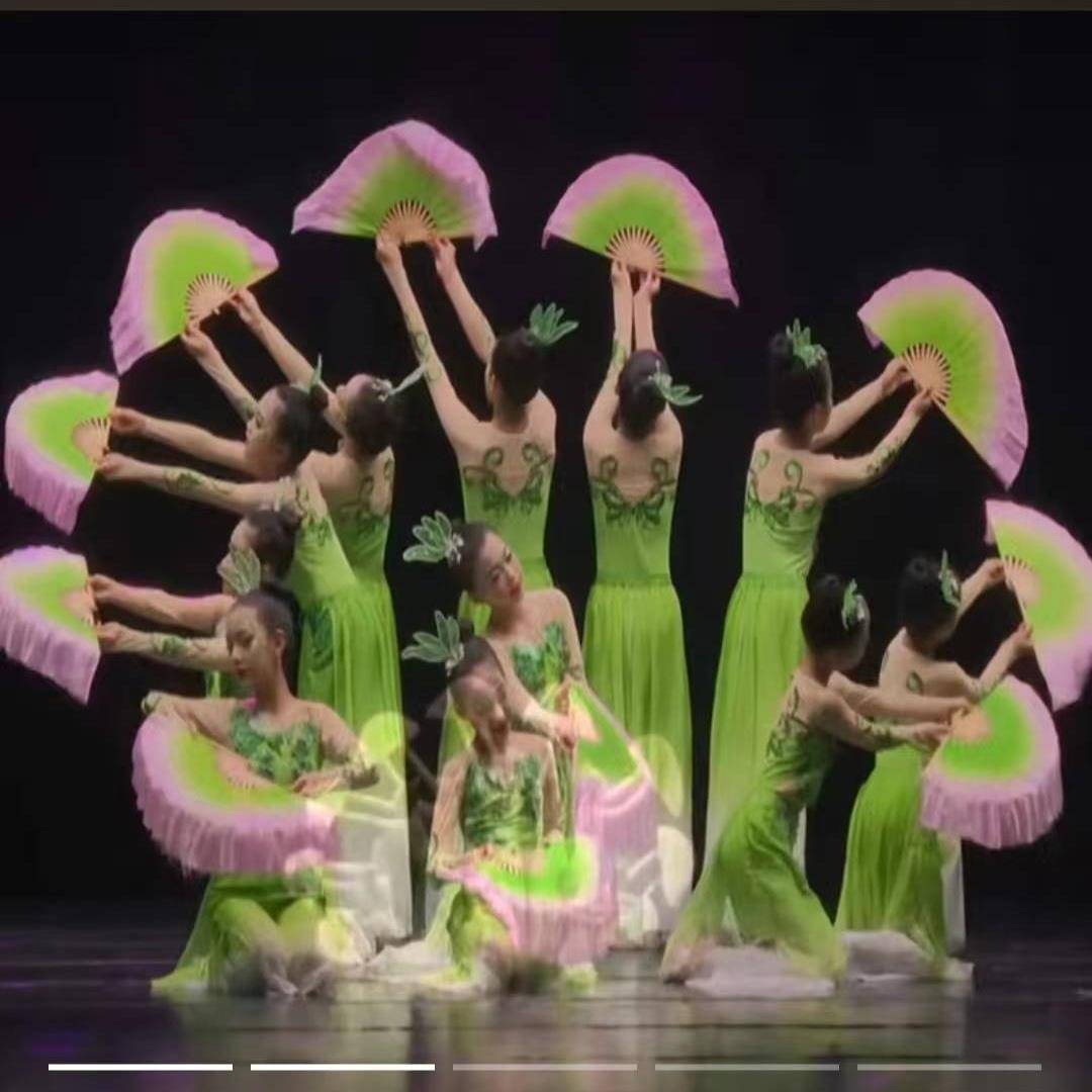 Children's classical dance shows girl jasmine seedlings dance new children's national fan umbrella dance clothing elegant