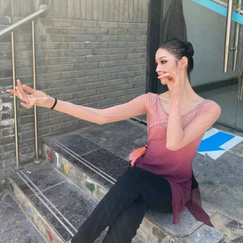 Classical dance body rhyme yae dance dance exercises Chinese dance art test gradient female top ballet performance nation