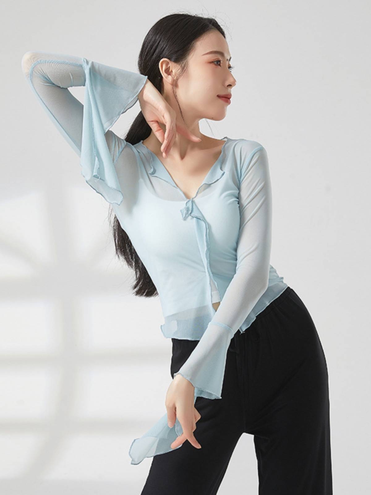 Classical dance yarn girl practicing uniforms, elegant performances, Chinese dance clothing body rhyme training clothes net yarn dance top