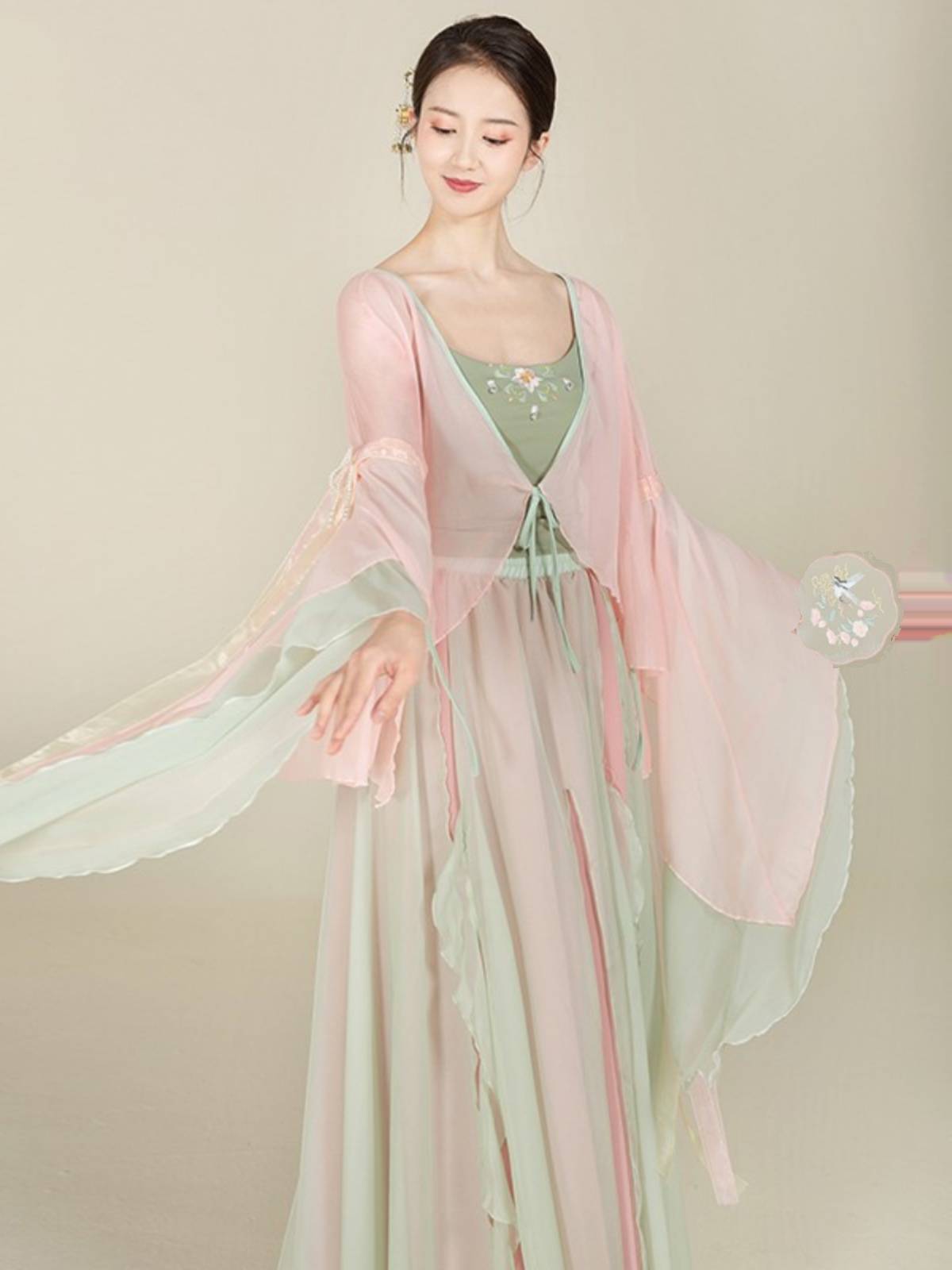 Classical dance clothing, elegant fairy body rhyme yae, Chinese dance Chinese dance Chinese dance, player show showing suit suits