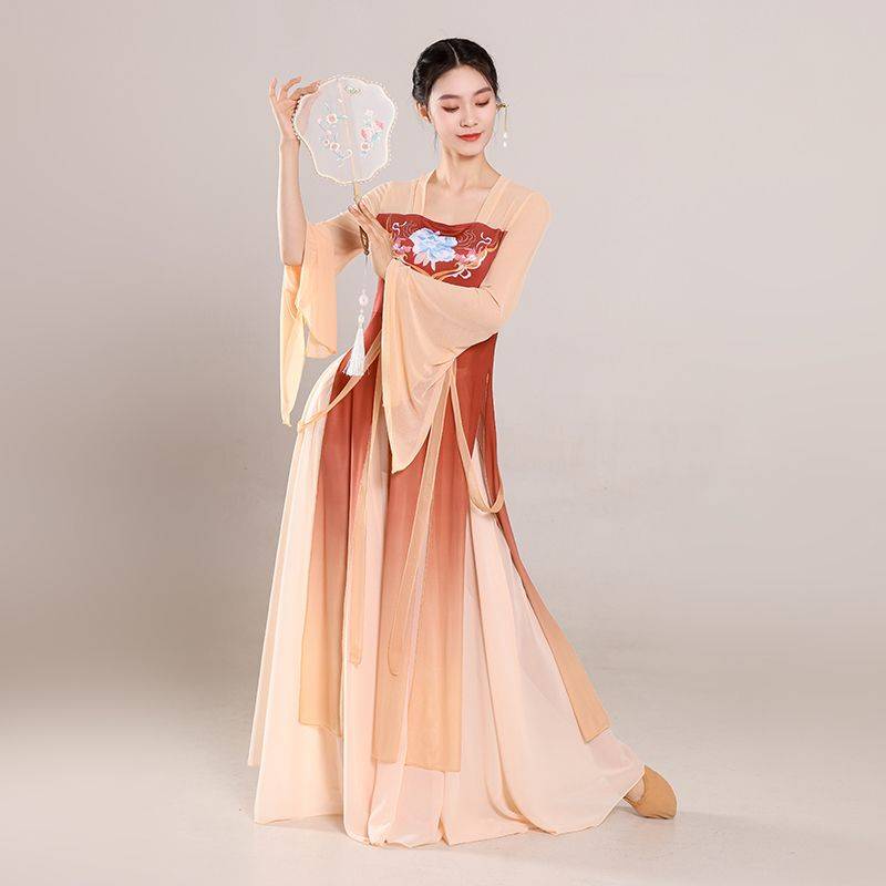 Classical dance classical dance service female elegant immortal national style