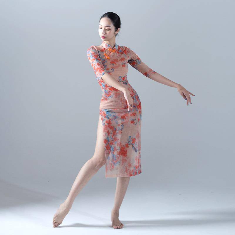 Dance cheongsam dancing special elastic classical dance printing polished and improved cheongsam high split training service Latin dance
