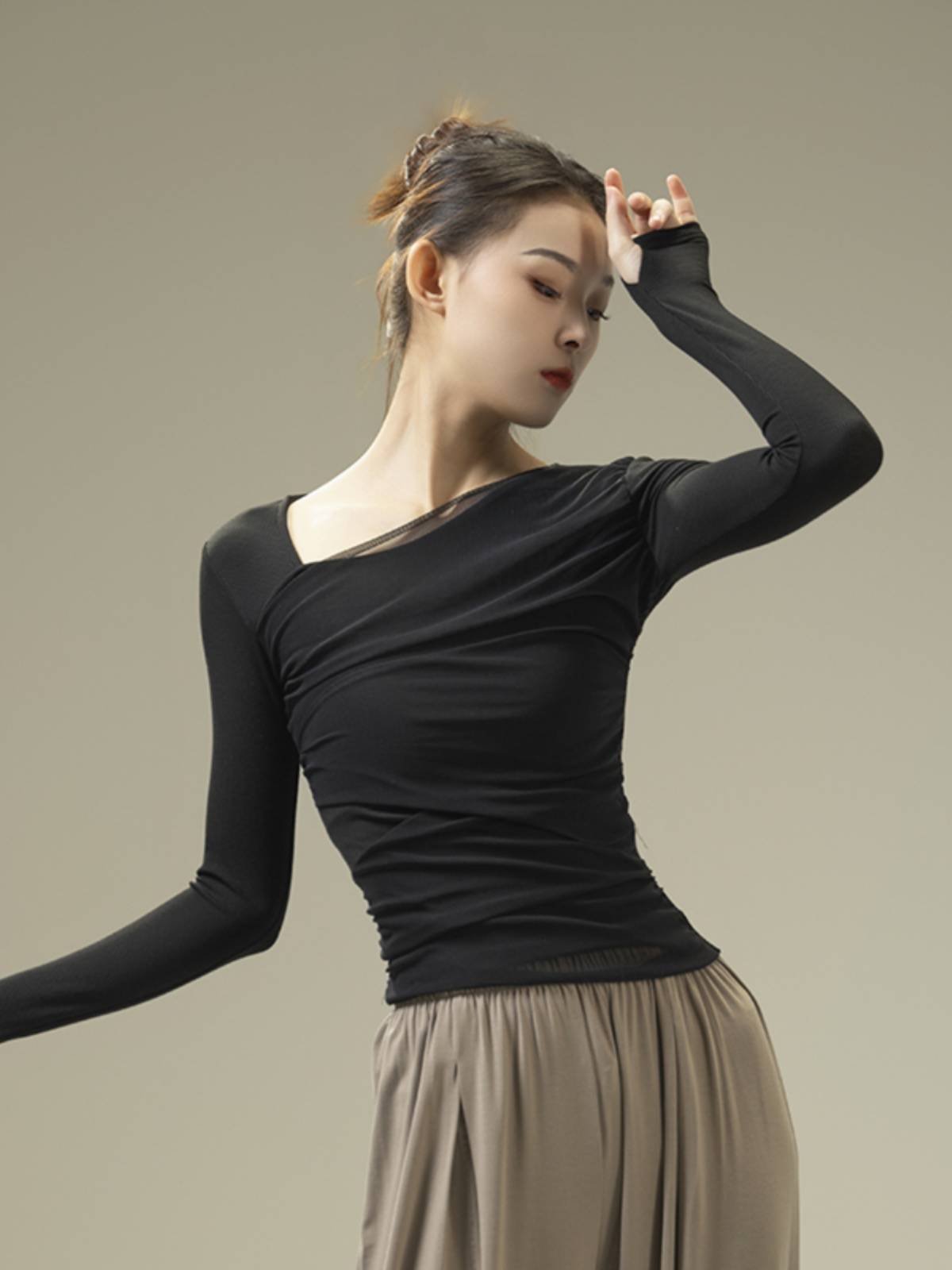 Modern dance clothing net gauze short -sleeved top female practice service spring and summer 2024 classical dance -shaped sportswear test yoga clothing