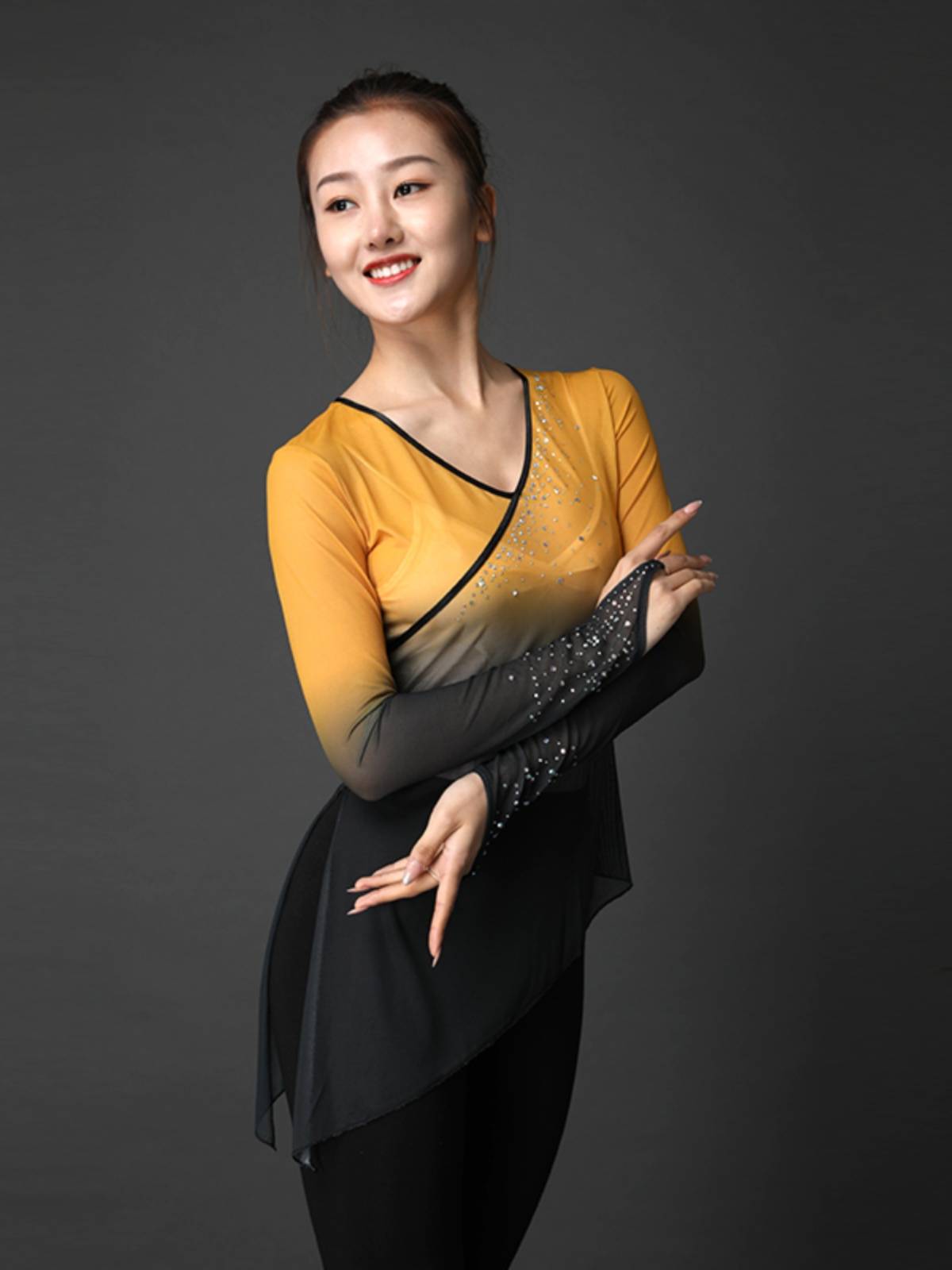 Dance Yi Yiku Classical Dance Dance Clothing Direction Dress Dance Dance Dance Dress Clothes Fairy Fairy Art Examination Performance Clothing