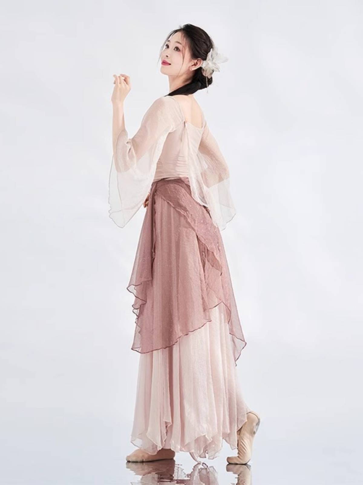 New classical dance clothing summer fairy, elegant Chinese dance horn sleeve body rhyme gauze loose skirt performance suit