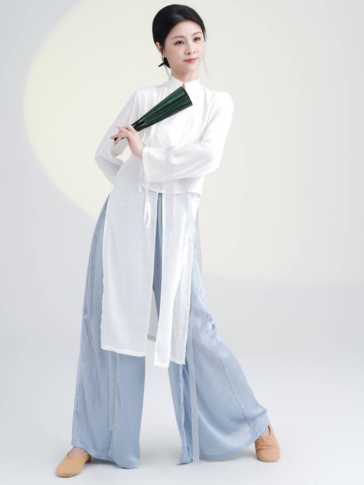 Judya's traditional Chinese dance classical dance service Modern dance in modern dance in the long shirt in the long shirt, Taiji practice service, performance service girl