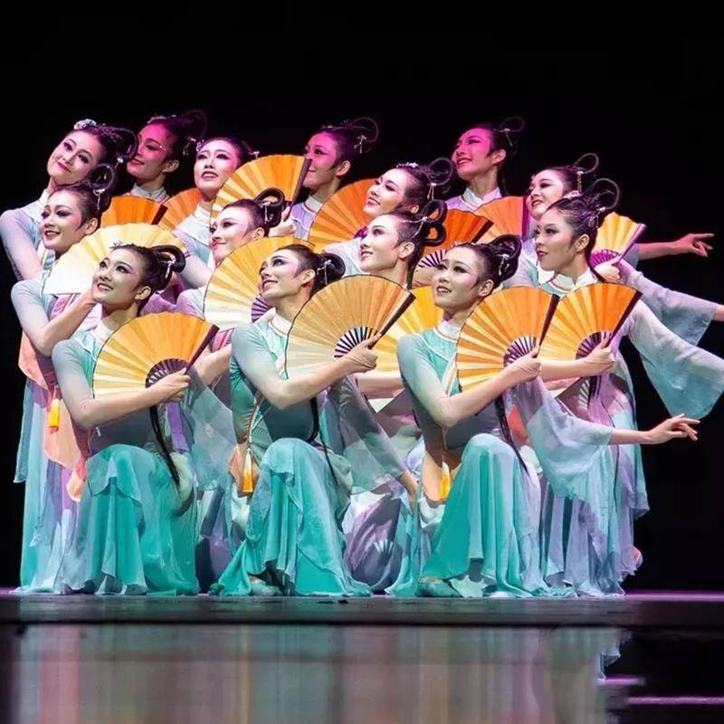 Intoxicated and classical adult fan dance and dance costumes for the women's dance ensembles