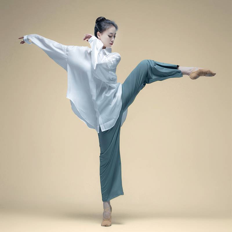 Modern dance lining female adult practitioner, loose high -level sense classical Chinese dance clothing shirt shape sports test