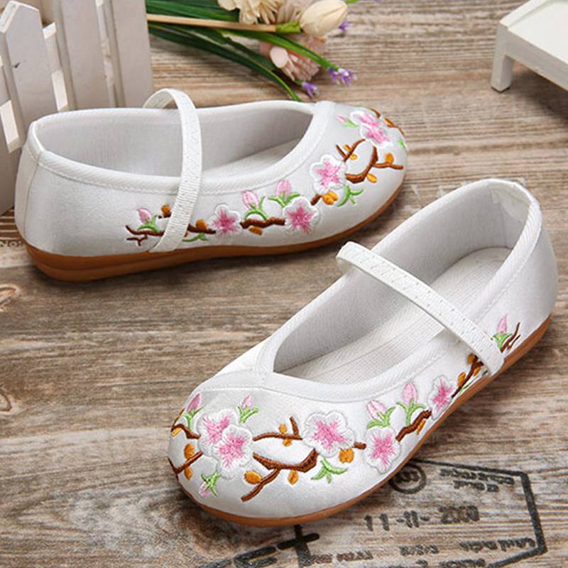 Hanfu girl embroidered flower shoes children old Beijing cloth shoes national style princess shoes ancient style performance dance performance shoes