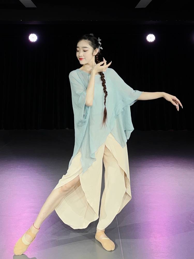 Silk Irregular Hands Loose Loose Large Size, Classical Dance of Chinese Dance, Chinese Dance Fairy Modern Dance Practice Service