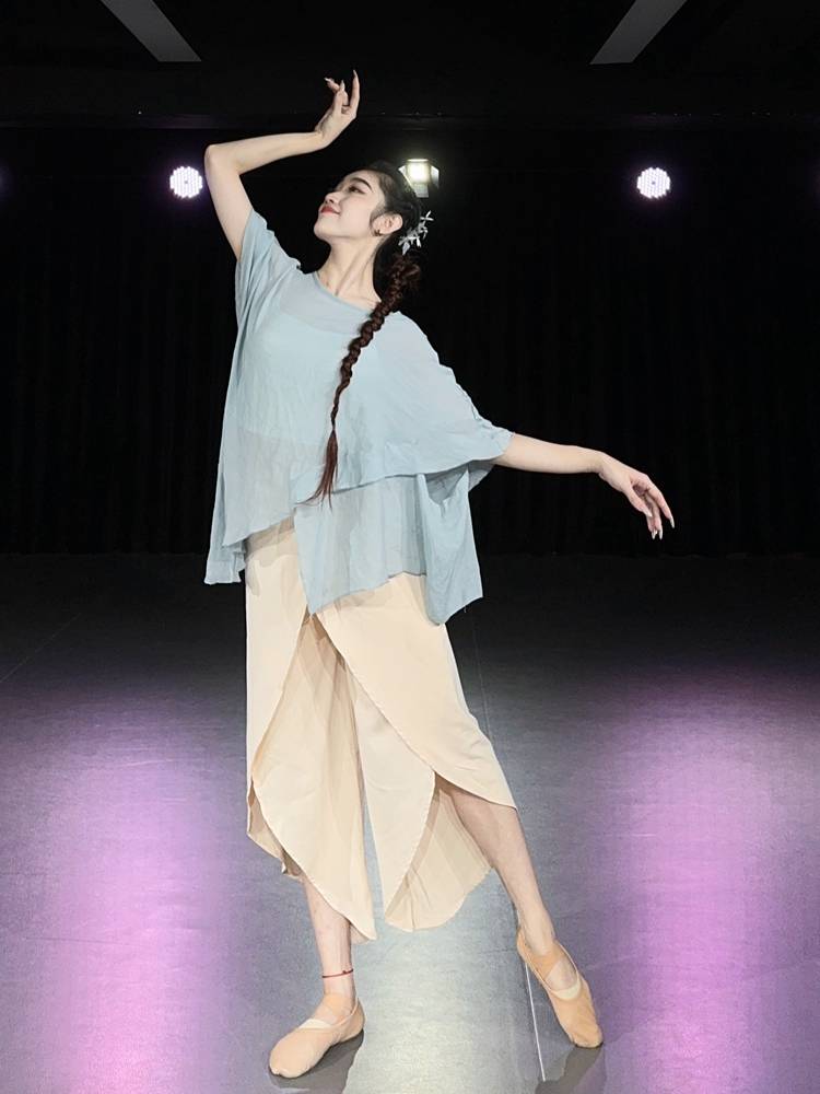Silk Irregular Hands Loose Loose Large Size, Classical Dance of Chinese Dance, Chinese Dance Fairy Modern Dance Practice Service