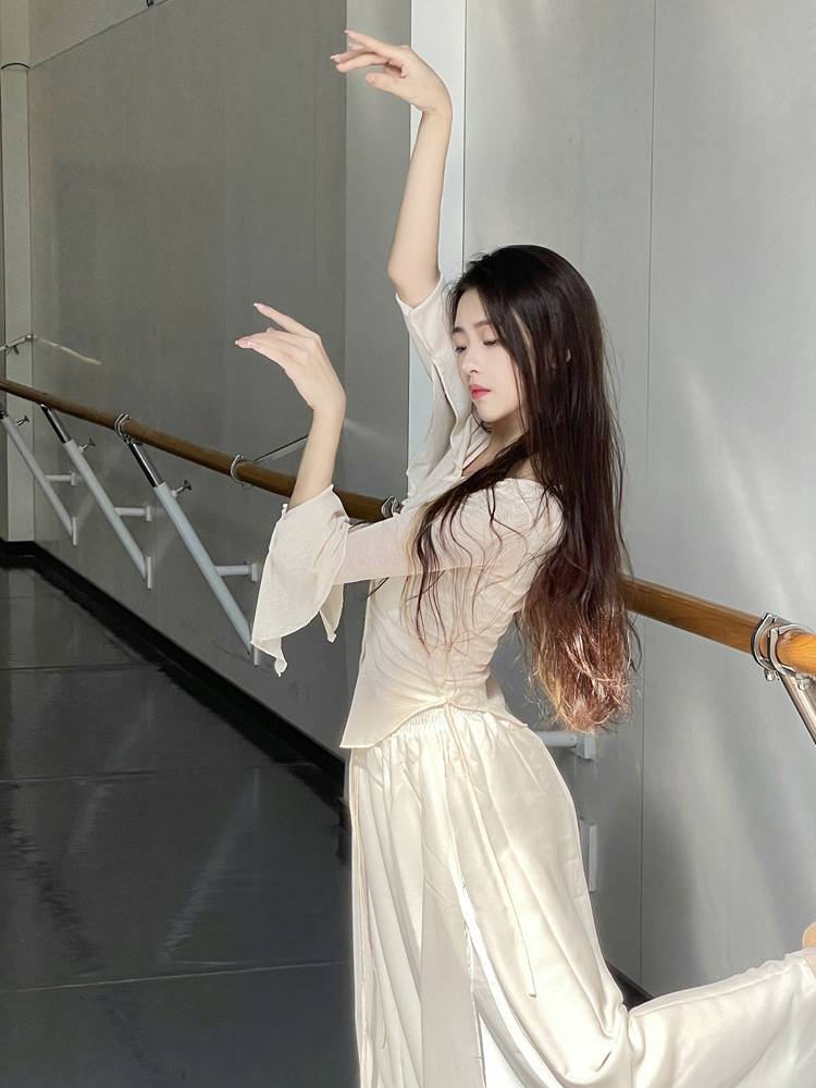 Classical Dance Clothing Performance Dance Dance Temperature Folding Knit Jacket Flower Covering Covering Body Charm Practical Service