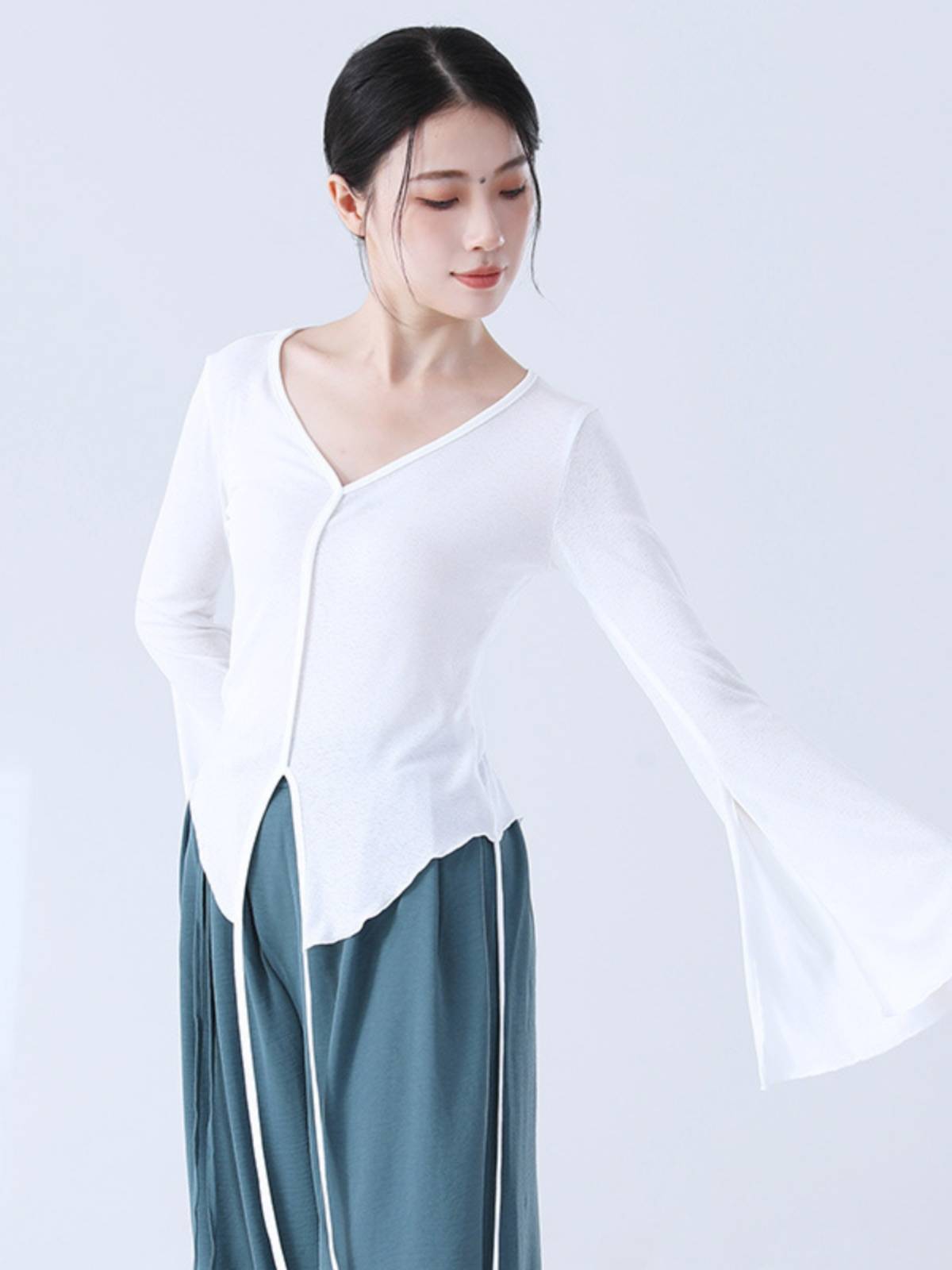 Classical Dance Modern Dance Fork Far Fun Sleeve Chinese Dance National Wind Dance Bottom Shirt Different Founded Training Female Women