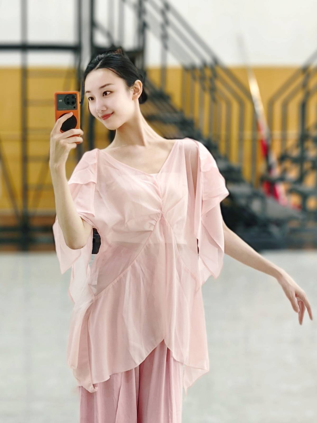 Dance practice service long modern dance loose, elegant wide leg pants Chinese classical dance -shaped dress yoga pants