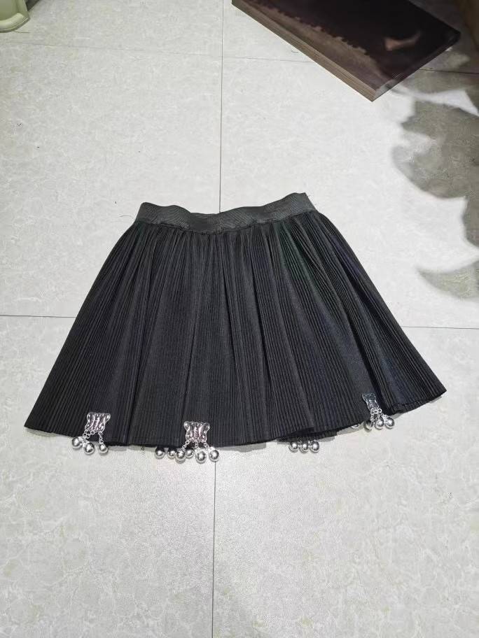 Miao and Dong skirts Little national clothing black pleated skirt dance performance clothing travel photography video wild skirt
