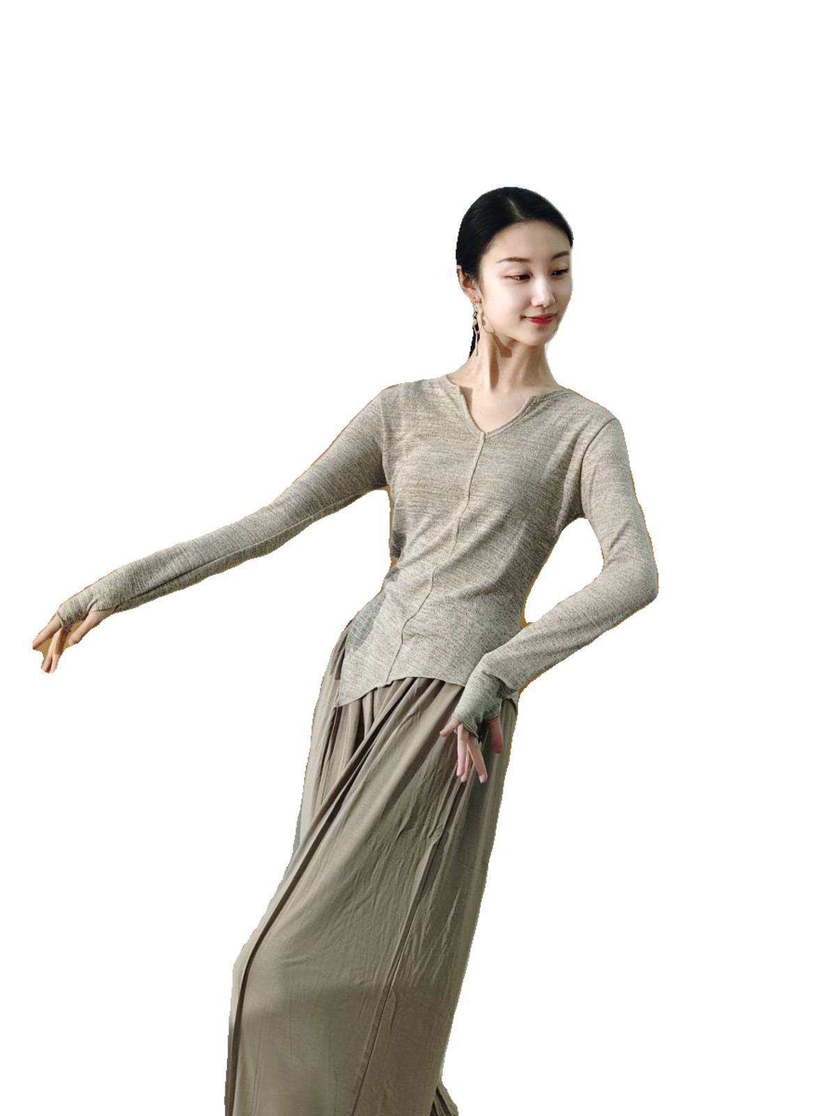 Jiudi Modern Dance Swelling Knit Kitching Poems Refers to Long -sleeved Jacket Autumn and Winter Female Practice Service Chinese Dance Services Examination Services