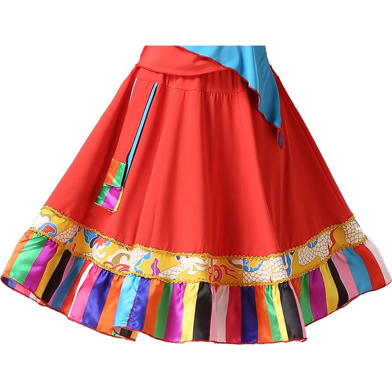 The Tibetan Square choreographer of the new adult women's national dance dress group dance performances