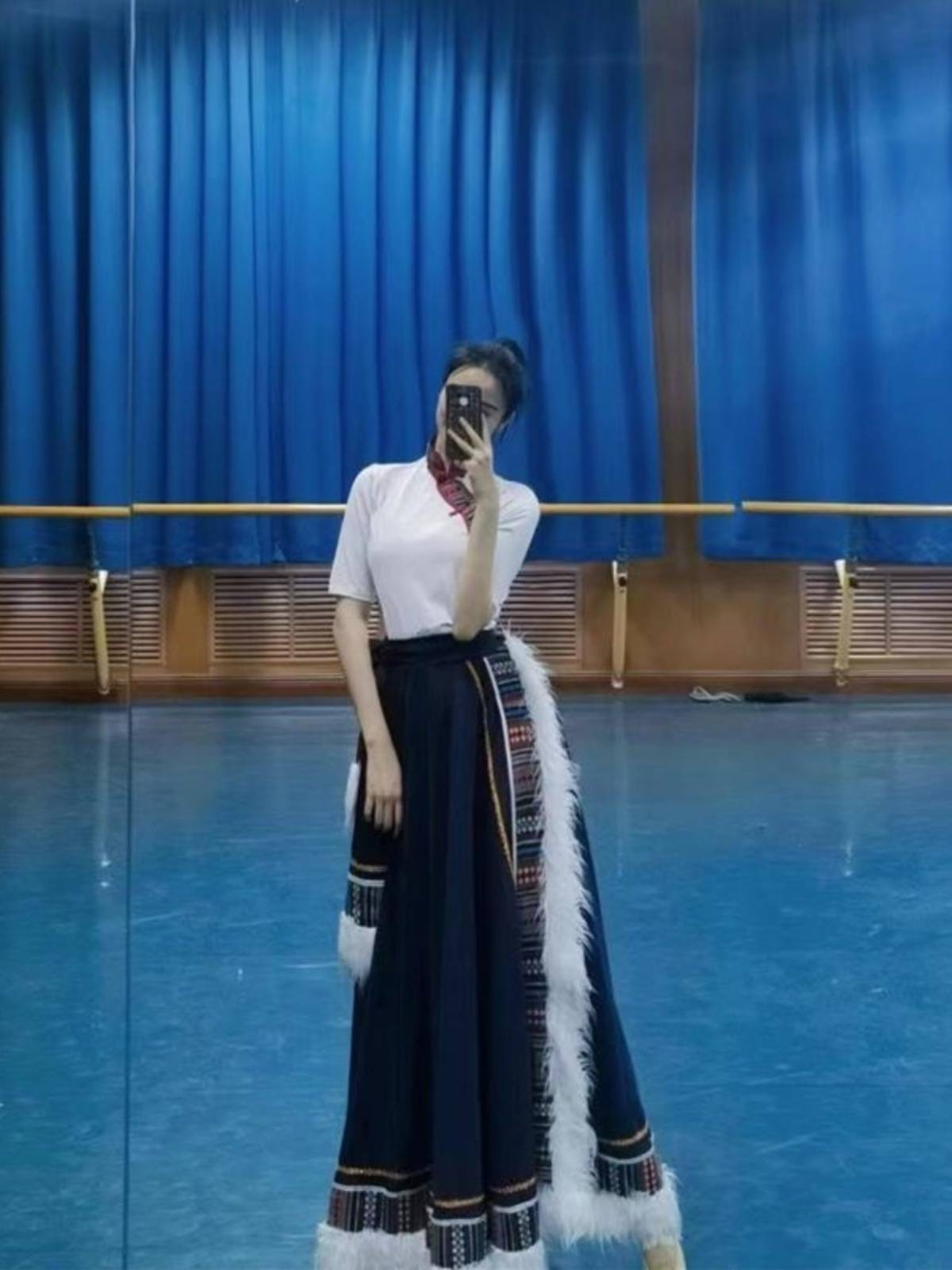 New ethnic minority dance performance clothing Tibetan Tibetan second Renlaso hat female head jewelry training training skills