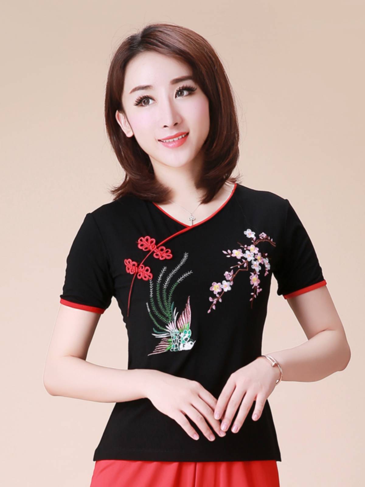 Flower bamboo butterfly long -sleeved dance service new ethnic style square dance clothing middle -aged and elderly spring and summer dancing performance exercises