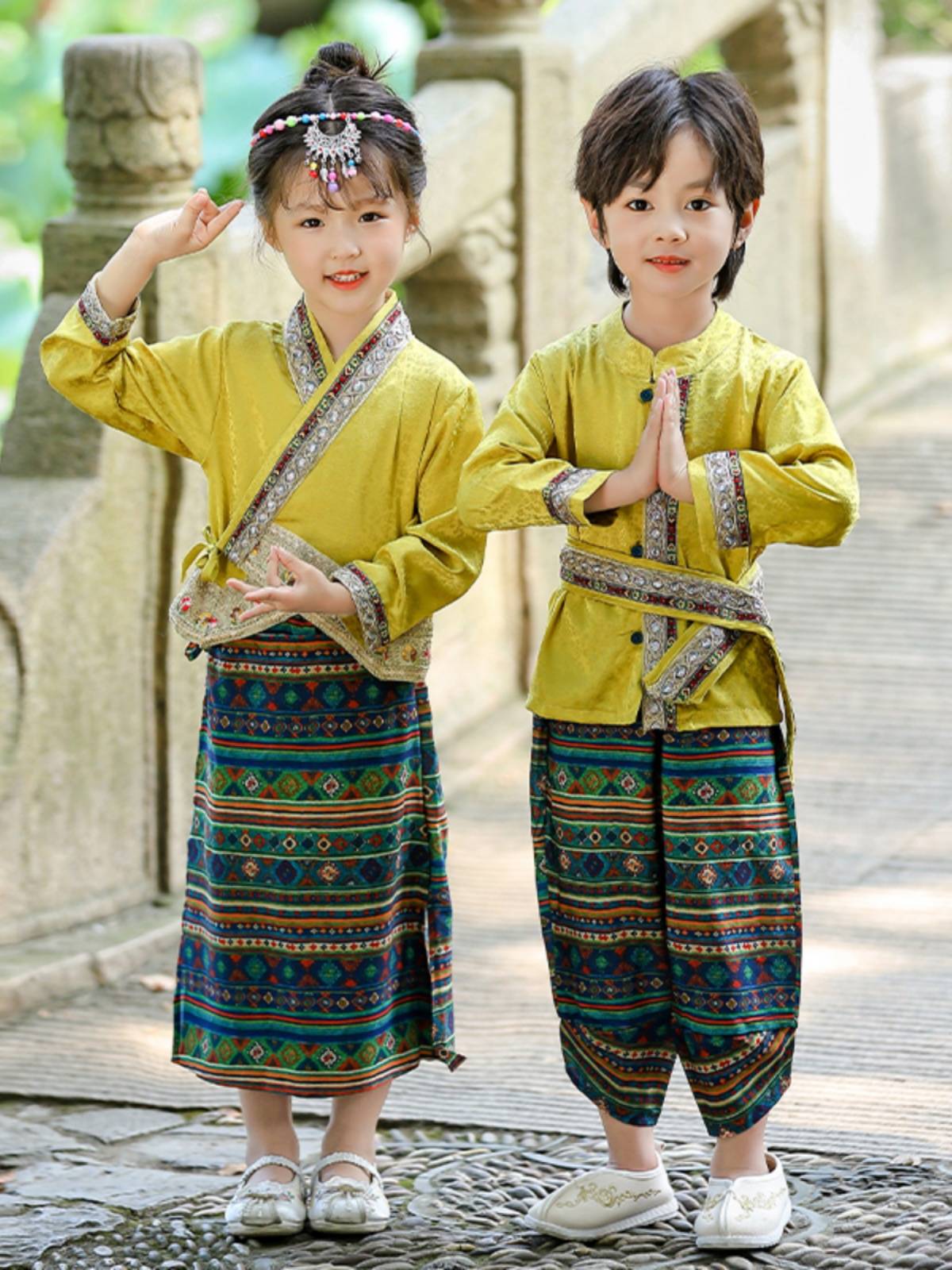 Dai clothing male and female children Yunnan tourist minority uniforms Western dual version Na dance service kindergarten performance service