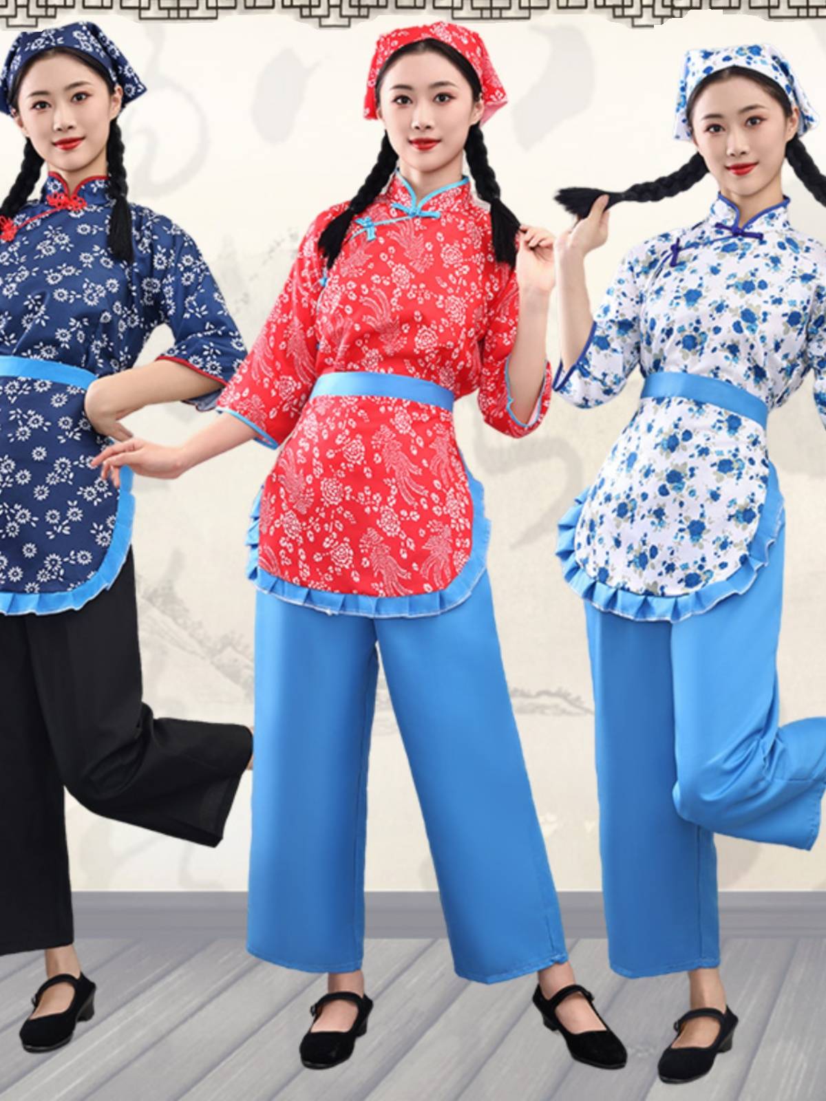 Qing's sister-in-law's wife's clothes are laced with flowers and tea, and the country's troupe troupe dress is performed with nostalgia