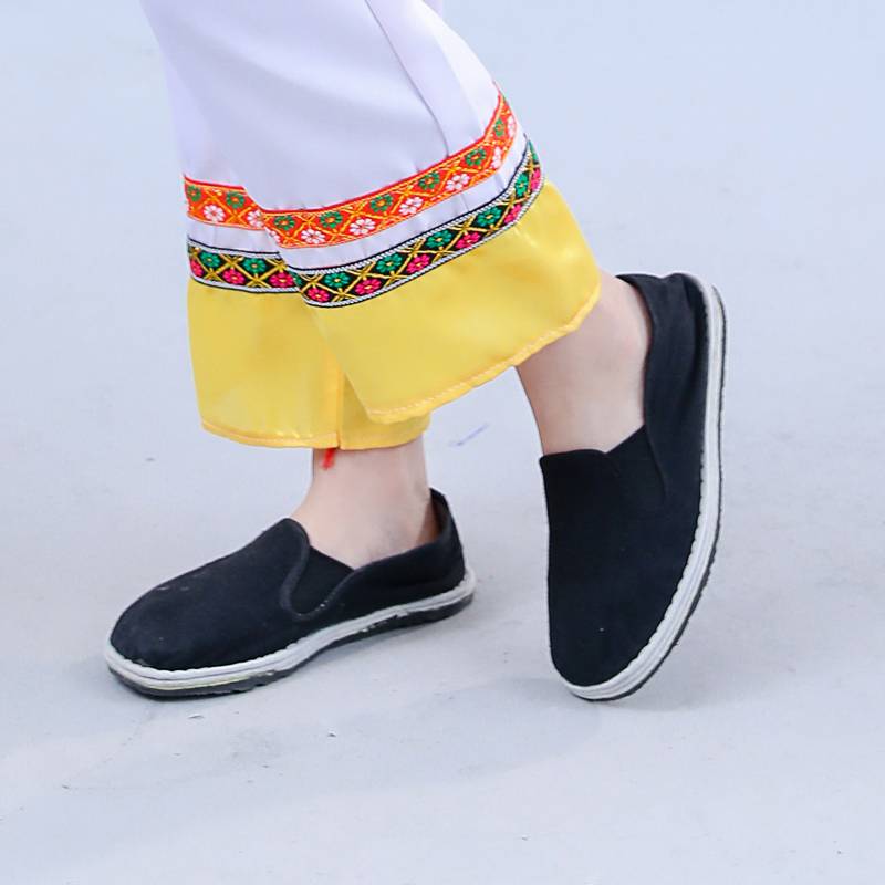 Old Beijing dance shoe cloth shoes ethnic minority supporting shoes adult children, boys and women dance shoes