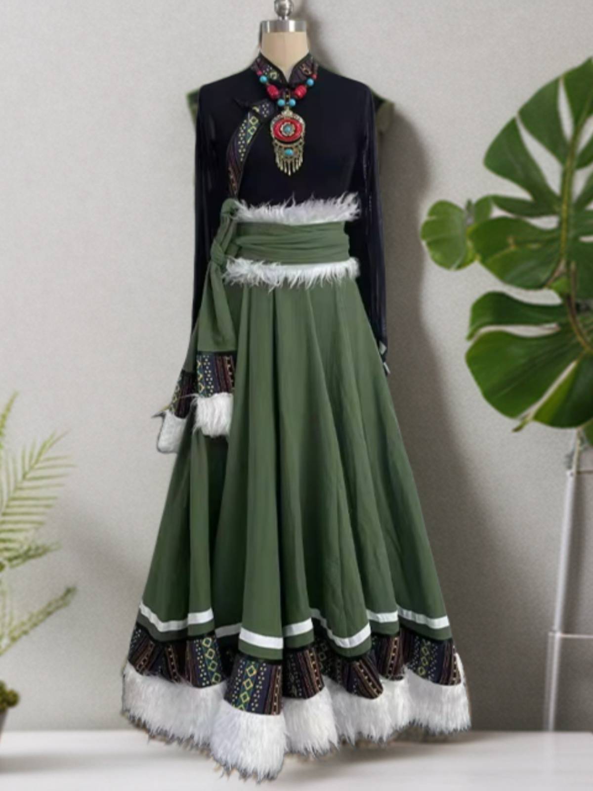 New Tibetan dance clothing large skirt minority performance service adult art test exercise skirt square dance dance split skirt