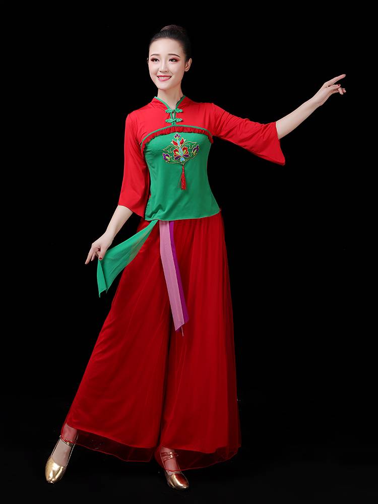 A new costume for the 2024 Spring and Summer Square dance, a classic dance costume for the nation