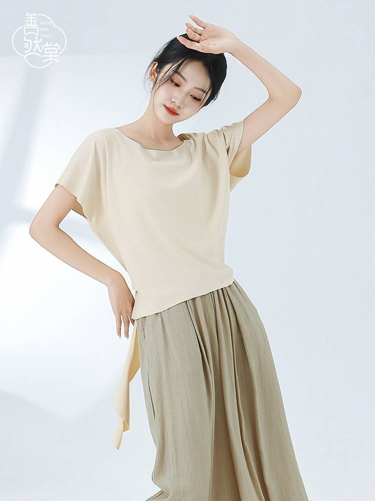 Shan Ran Hall of Summer New Modern Dance Practice Services Chinese Dance Form Training Services Dance Birthday often wear shirts