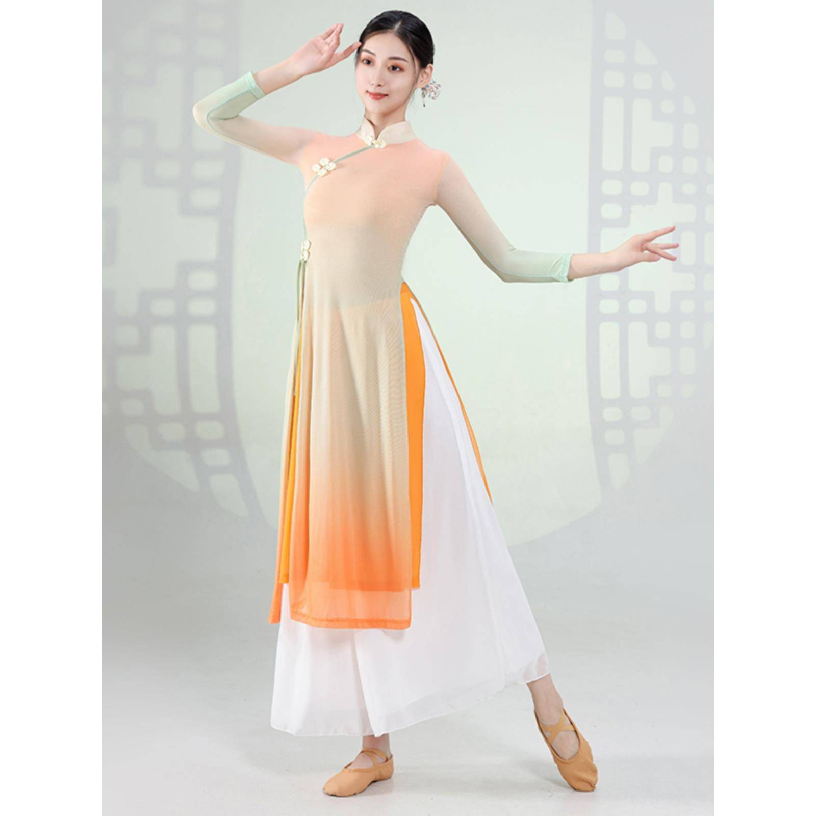 Classical dance gradient cheongsam female body rhyme service ancient style national dance dance service Chinese dance exercise performance service