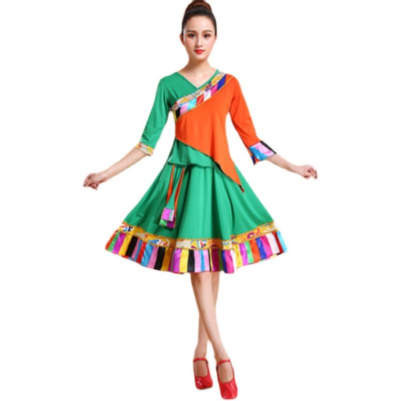 A new 2024 summer-fall dress for the Tibetan choreographer