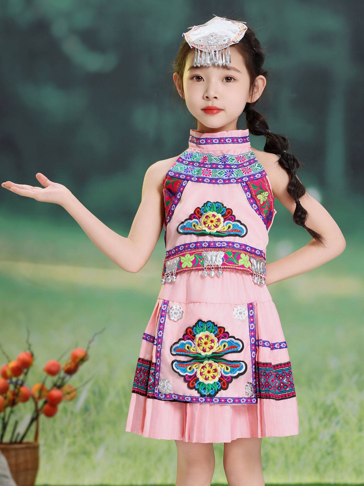 Children's Day Ethnic Clothing Children's Ethnic United National Clothing Girls Performance Server Performance Server Zhuang Miao nationality