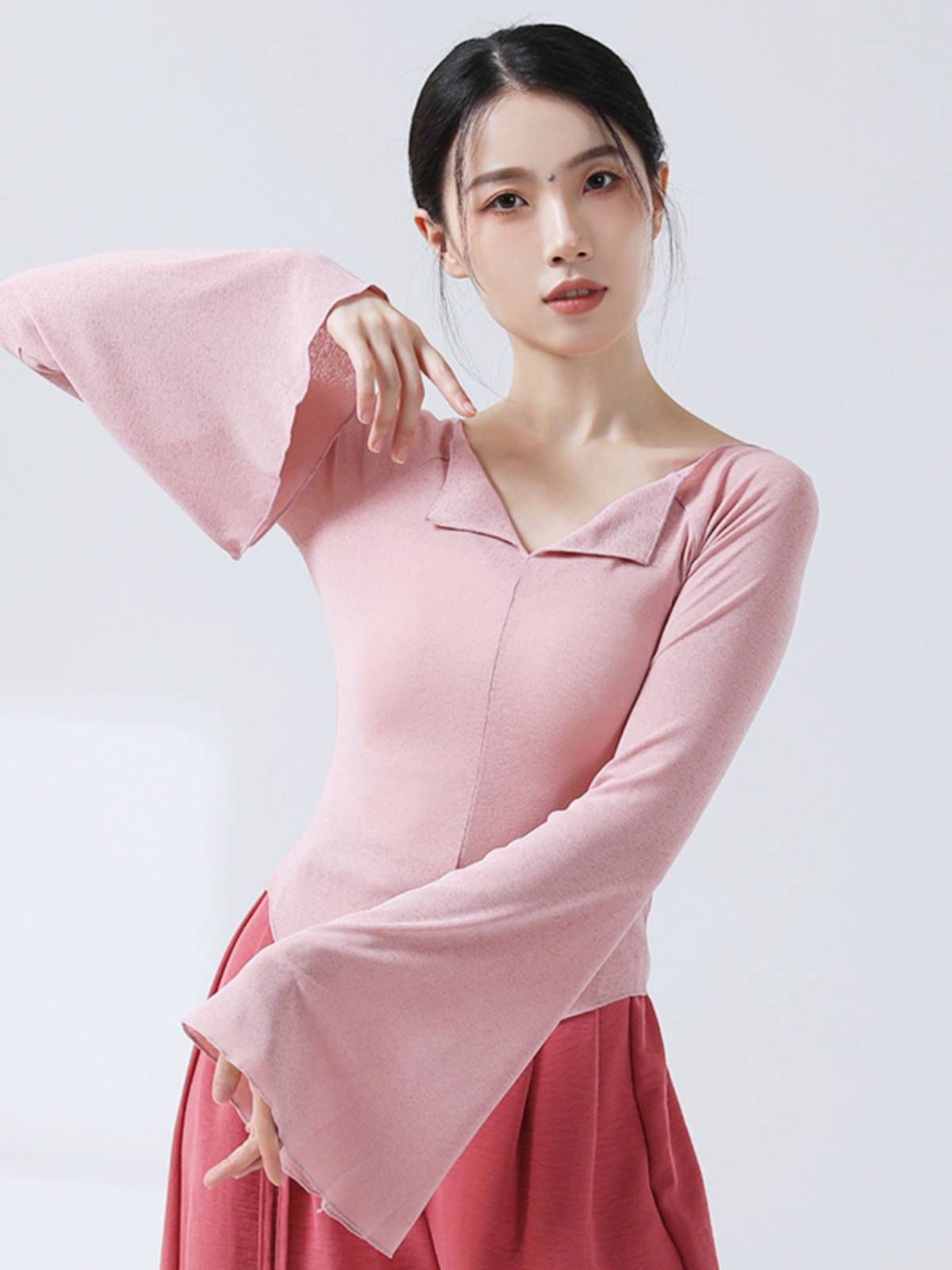 Modern Dance Foundation Sports Sports Performance Fluton Sleeve Chinese National Style Charm Classical Dance Day Frequent Federation Female Women