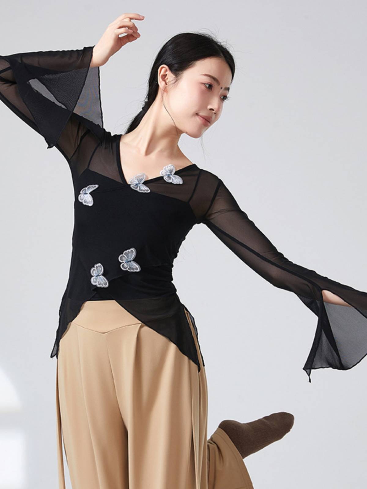 Classical dance clothing butterfly net gauze body rhyme yae Chinese national dance teacher class practice service, art test top