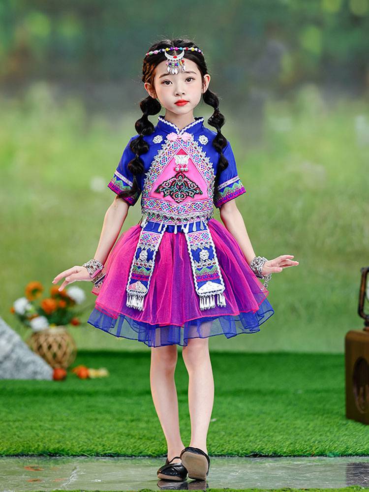 Children's minority clothing children's kindergarten male and female children and children Zhuang Miao and Dai Han Hani nationality performances performed Yi nationality
