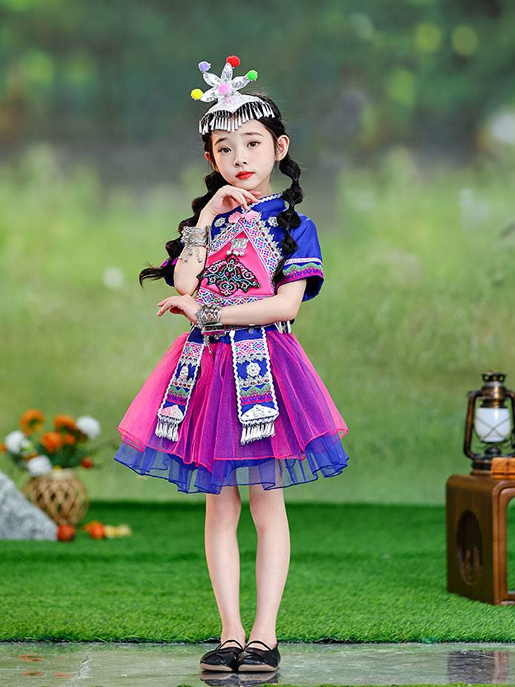 Children's minority clothing children's kindergarten male and female children and children Zhuang Miao and Dai Han Hani nationality performances performed Yi nationality