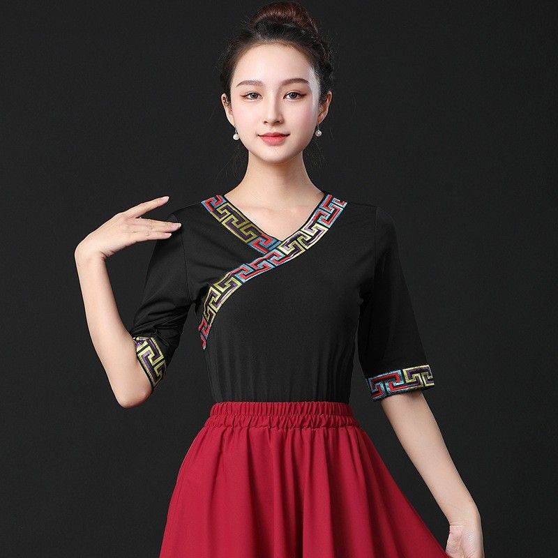 Square dance minority ethnic style V -neck Tibetan long -sleeved top middle -aged and elderly large size performance service Mongolian dance service