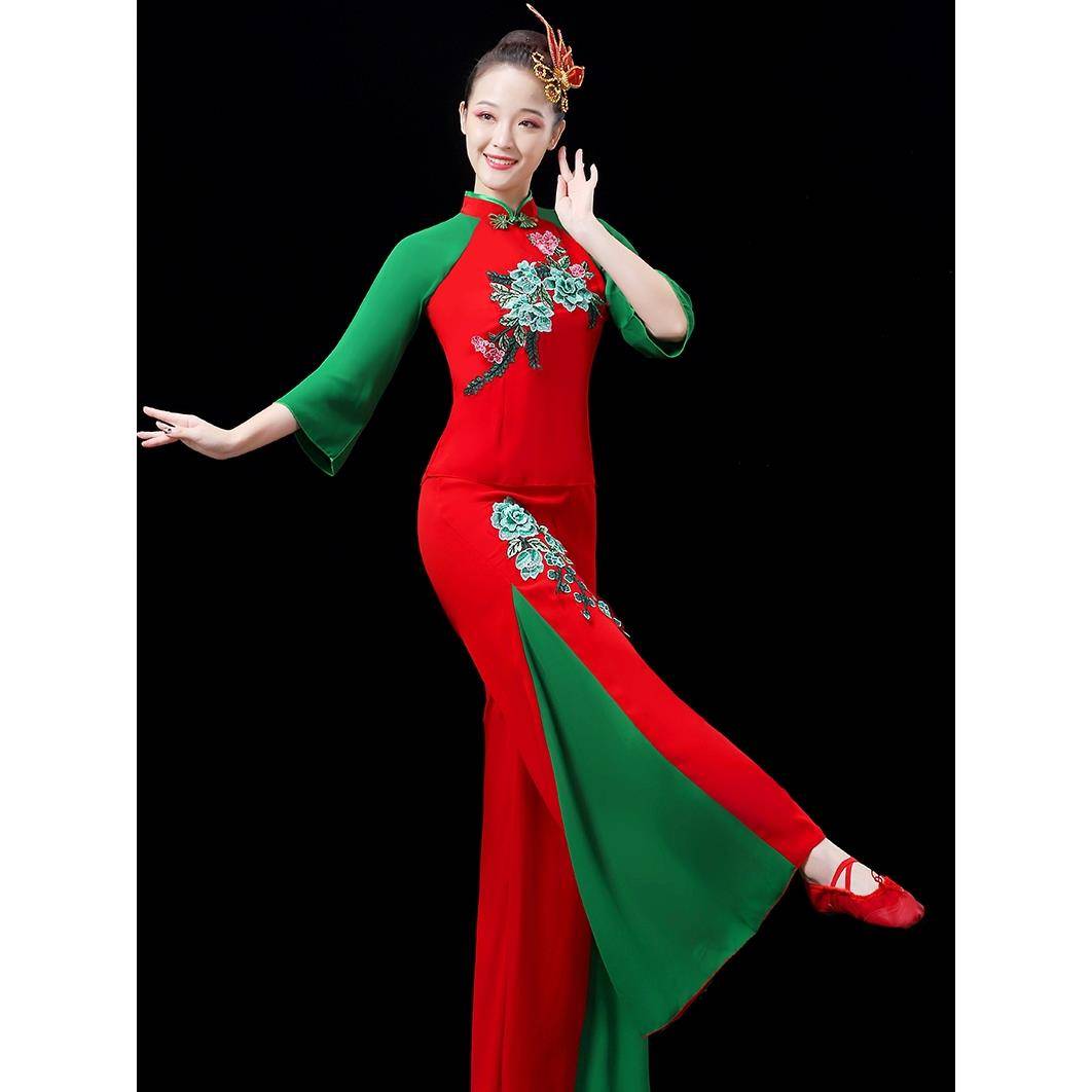 Yangge service 2023 new ethnic festive fan dance clothing performance service large size square dance waist drum kit