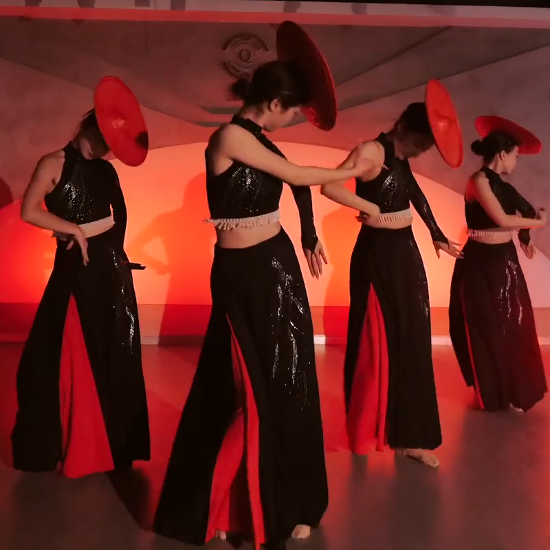 Dai dance clothing peacock dance flower waist big swing practice skirt national art test practice uniforms Xishuang Shuangna performance service