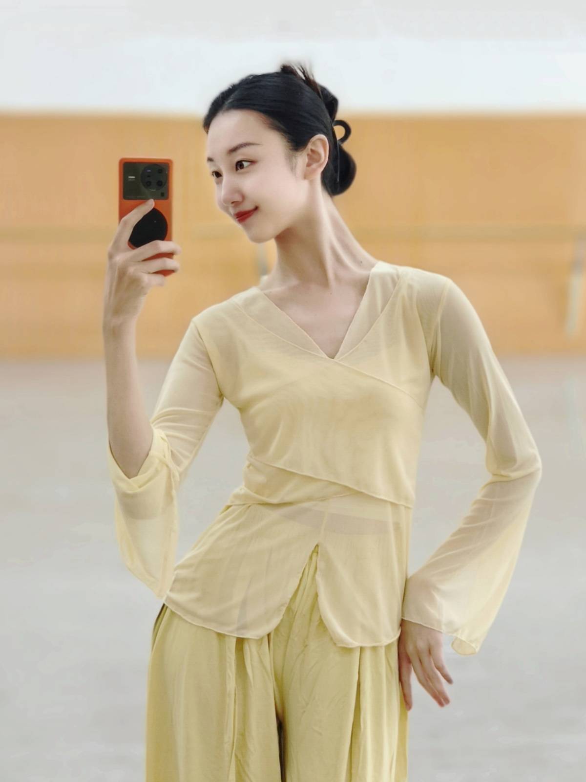 Classical dance body rhyme yae training service girl Chinese dance national dance modern dance clothing top show thin foundation training uniforms