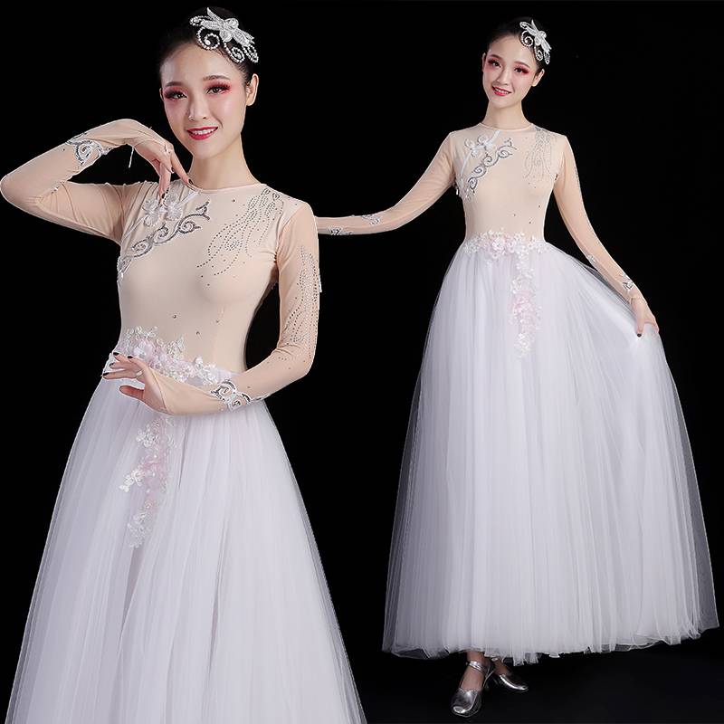 New Mongolian Field Er Ghana River Performance Clothing Big Skirt National Dance Performance Clothing Customization