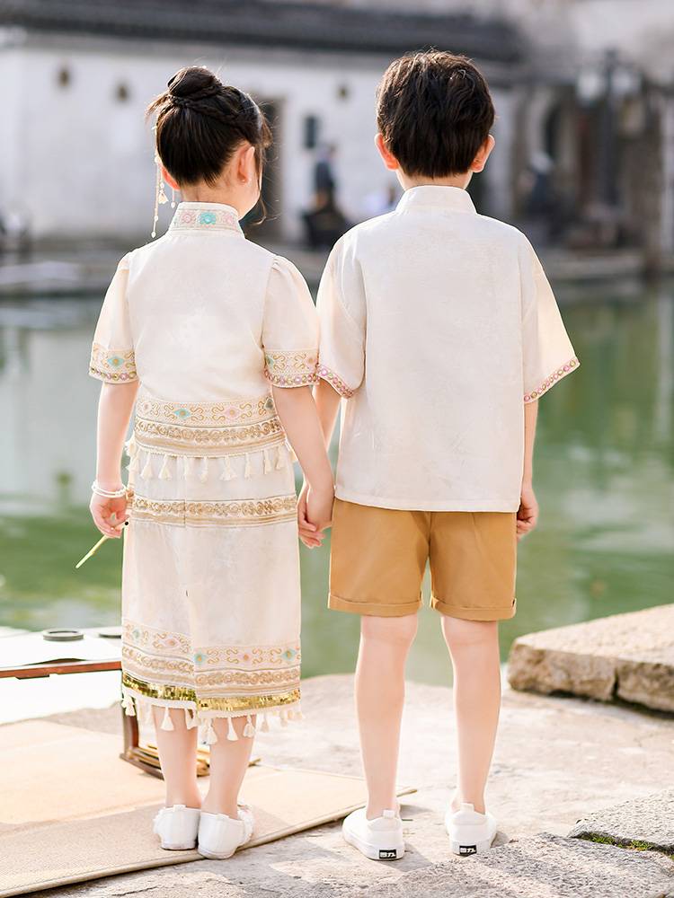 Dai Performance Services Summer Set Kindergarten Performance Service Primary School Student Dance Service March Three Zhuang Ethnic Costumes