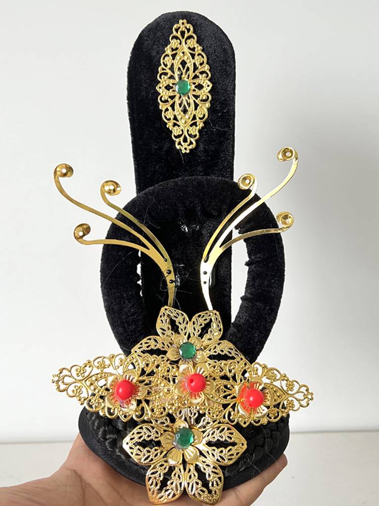 Dunhuang Feitian Heavenly Flying Drum Bag Back Pipa Head Pipa Towers Ling Drum National Dance Gold Jewelry