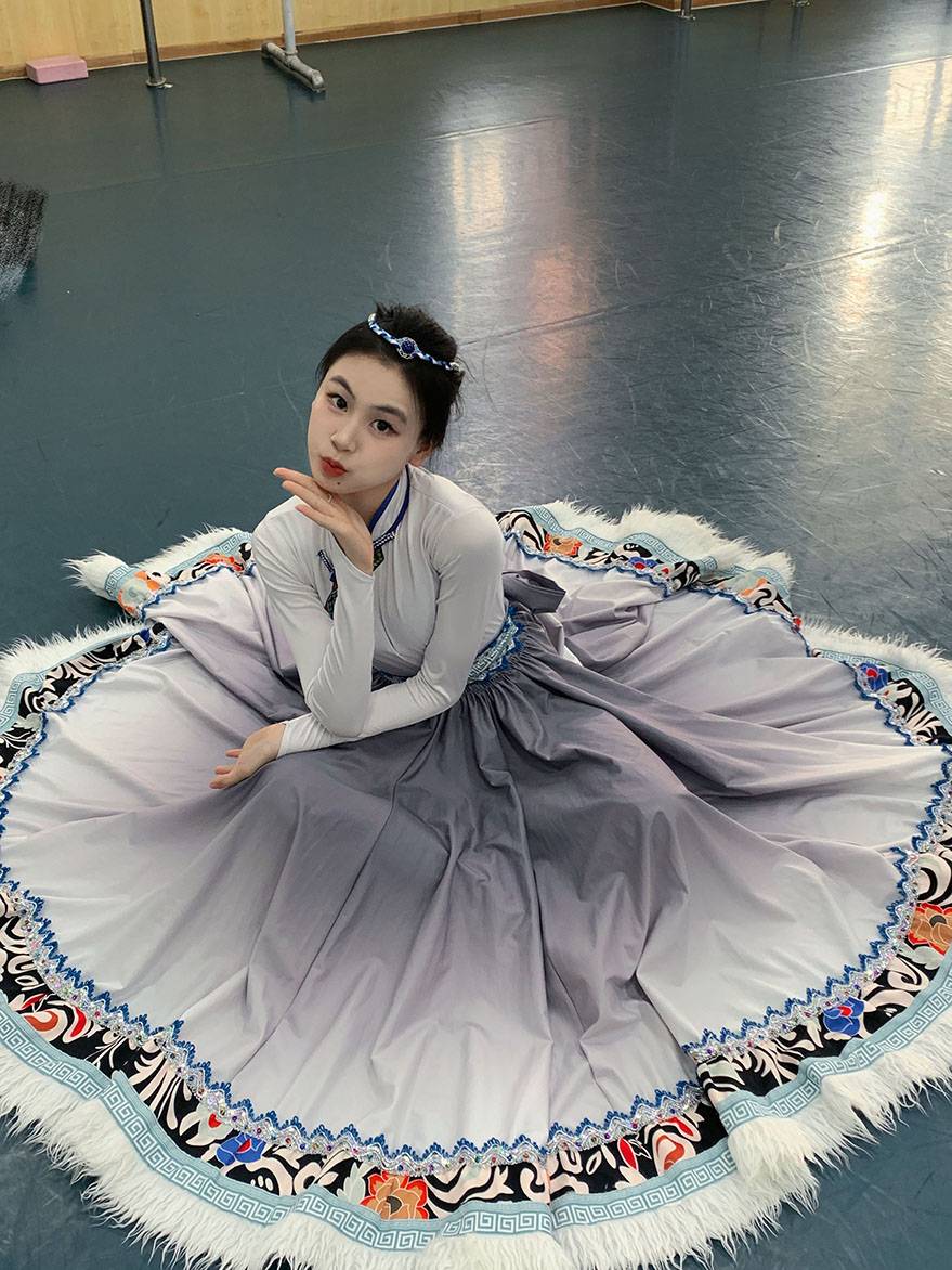 Tibetan dance show dress practice dress for adult women in national stage