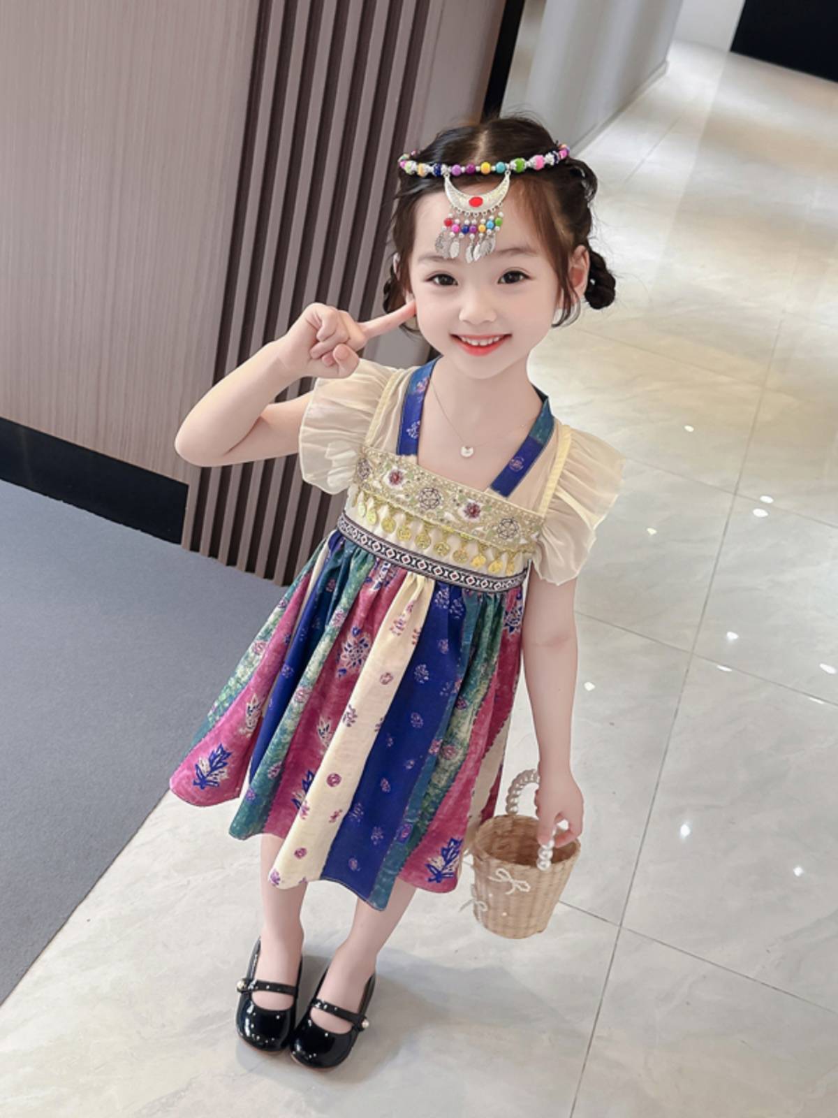 Girls in summer new national style dress, girls summer flying sleeve vest dance clothes, foreign princess skirt