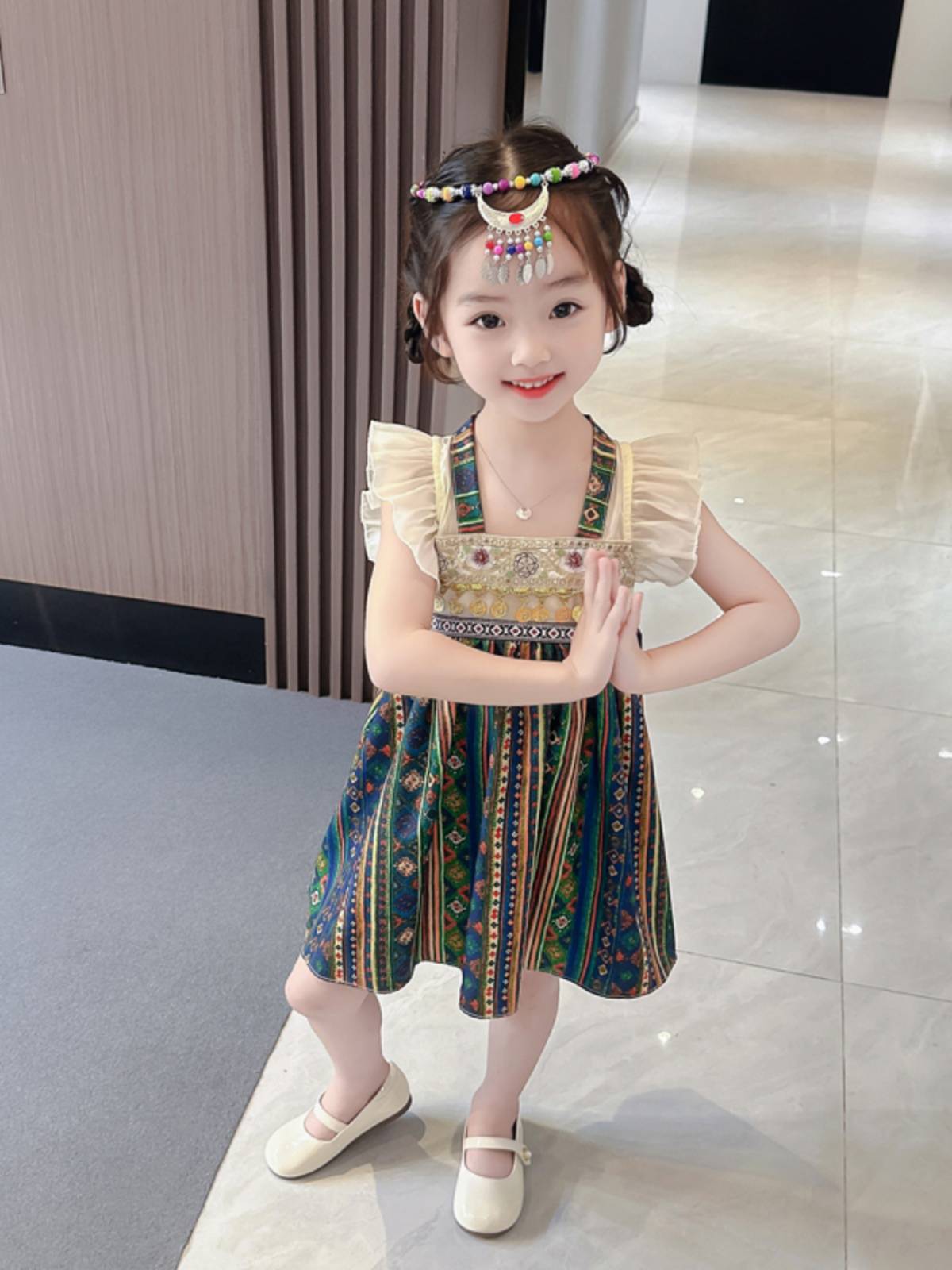Girls in summer new national style dress, girls summer flying sleeve vest dance clothes, foreign princess skirt