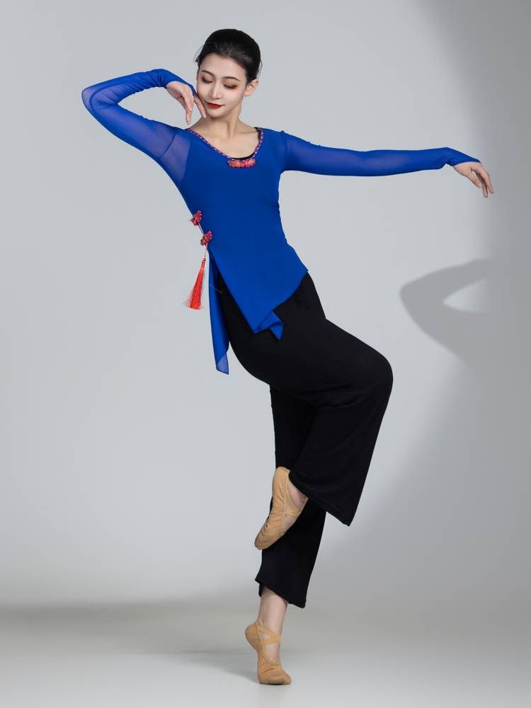 Classical gauze dance service women's rhyme, practice service national dance mountain Donghai Yang yang Yangko combination dragon king performance service