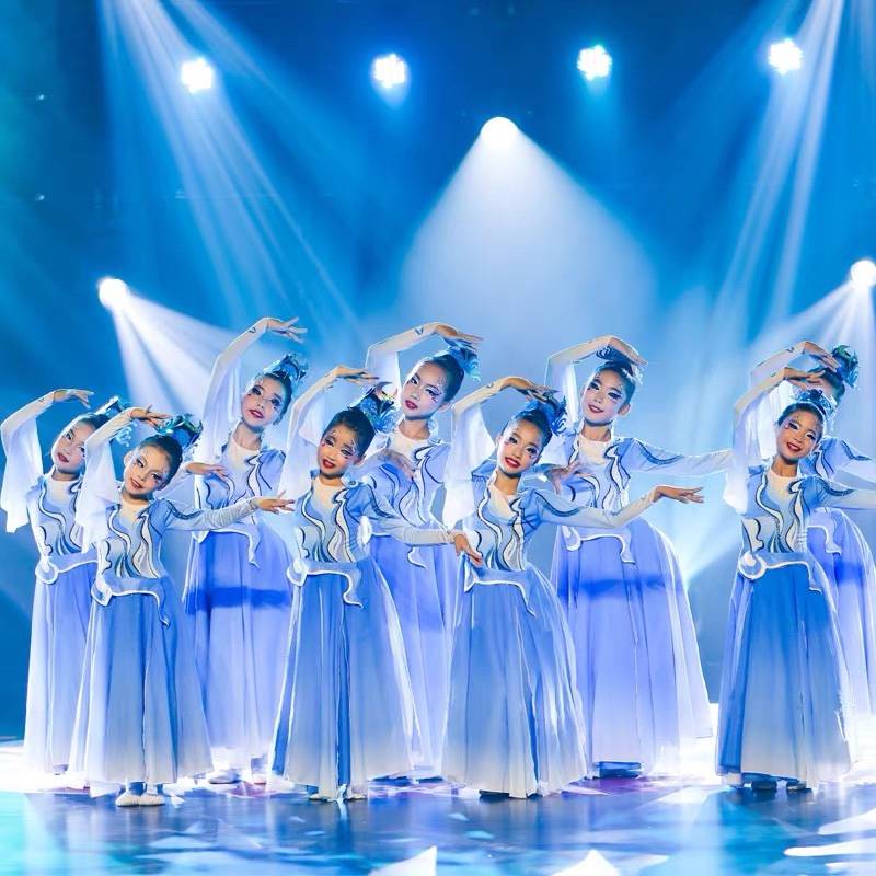 New Xiangshan Shuiyue Performing Classical Dance Art Examination Women's Chorus Several Chinese Modern Wind Dance Service